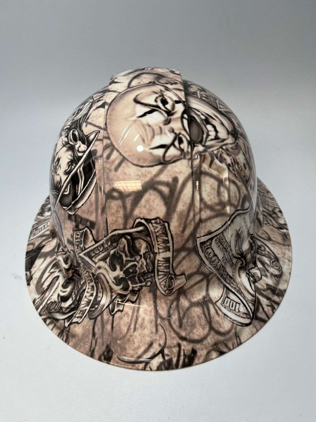Bad ass hardhat with a hydro dipped skull design