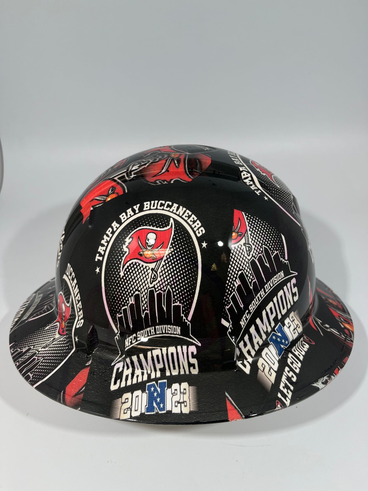 Full Brim Hard Hat Custom Hydro Dipped TAMPA BAY BUCCANEERS NFC SOUTH CHAMPS