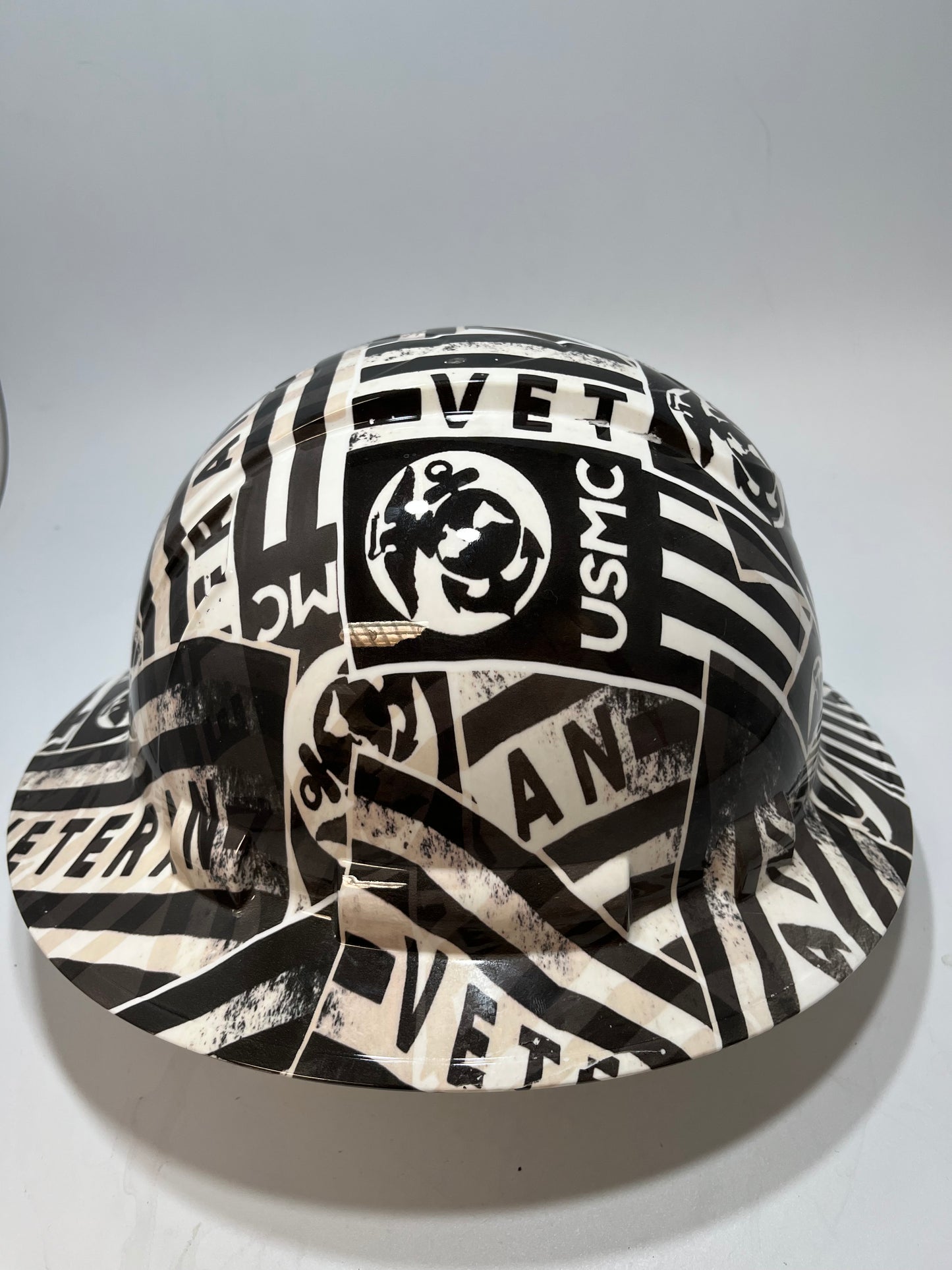 Full Brim Hard Hat Hydro Dipped USMC MARINES VETERAN