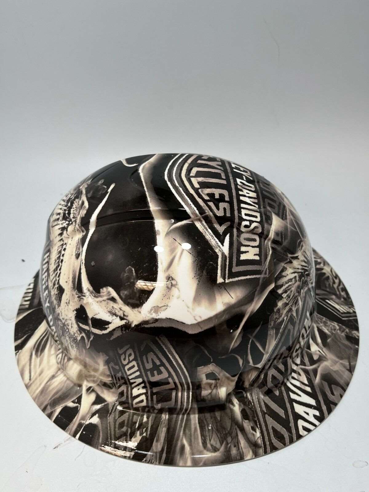 Bad ass hardhat with a hydro dipped skull design