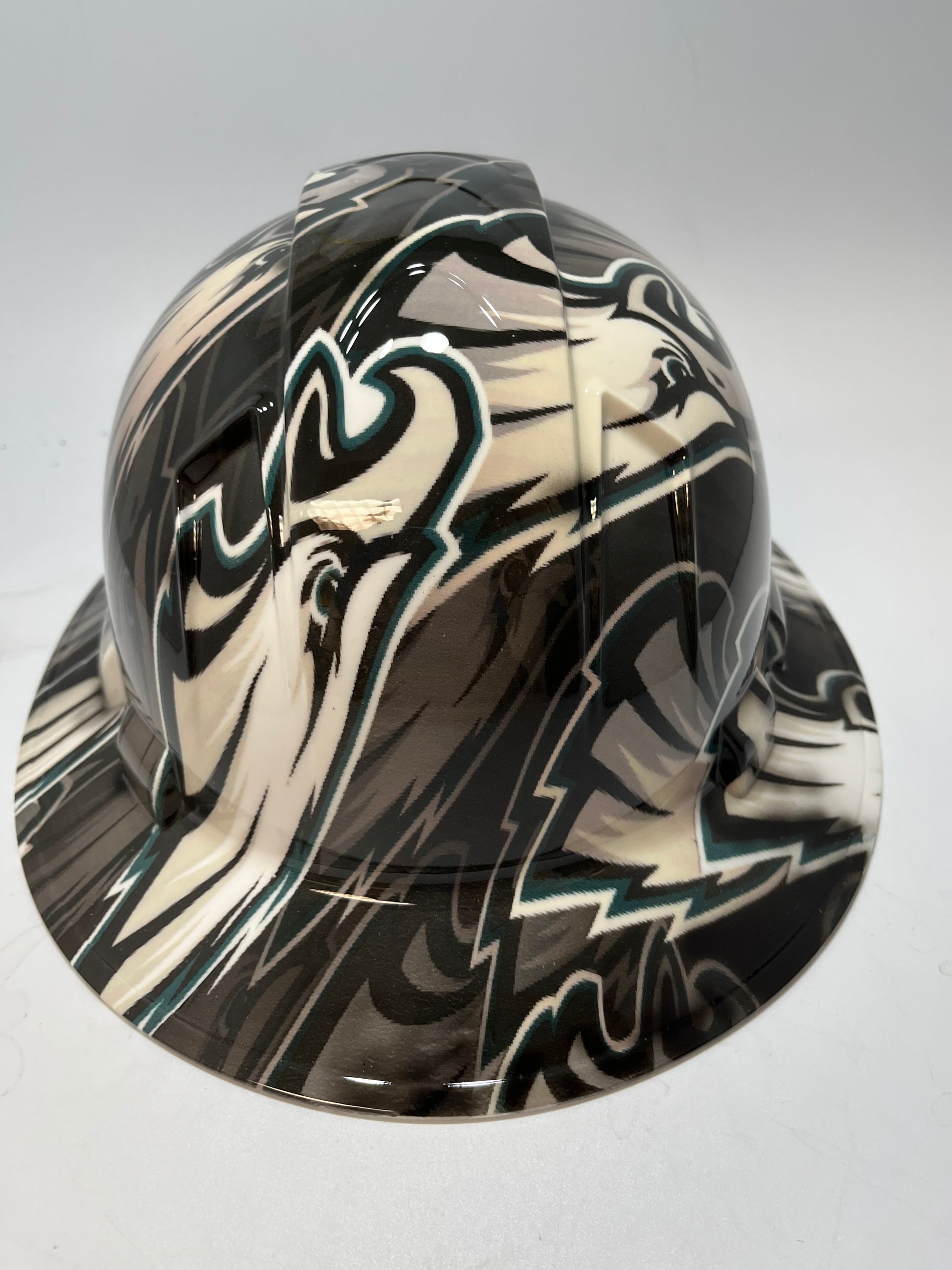 Full brim Hydro dipped Team Spirit customized hardhats – The Hard Hat Shop